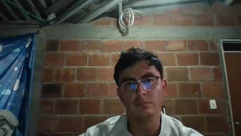 Snapshot of therondevereaux chatting on 05-18-26, 10:04 Theron Devereaux online show from 05-18-26, 10:04