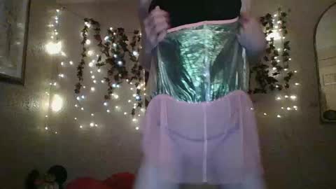 sillymillie0 online show from 10-09-25, 11:47