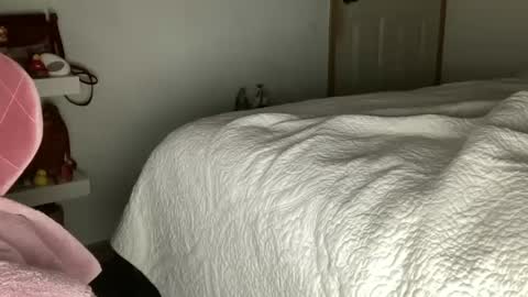 Snapshot of thesnackmaster chatting on 02-08-25, 04:36 thesnackmaster online show from 02-08-25, 04:36