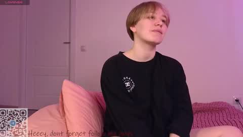 Lucia online show from 04-24-26, 12:18