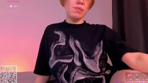 Snapshot of thestaronsky chatting on 07-28-26, 05:47 Lucia online show from 07-28-26, 05:47