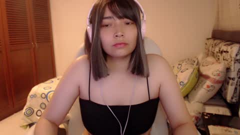 Snapshot of thetalkingbutt chatting on 12-04-24, 11:02 Mai online show from 12-04-24, 11:02