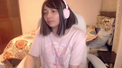 Snapshot of thetalkingbutt chatting on 01-05-25, 08:22 Mai online show from 01-05-25, 08:22