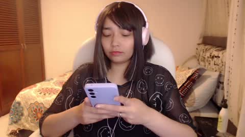 Snapshot of thetalkingbutt chatting on 01-12-25, 07:11 Mai online show from 01-12-25, 07:11