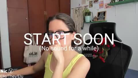 Nicole online show from 12-01-25, 01:16