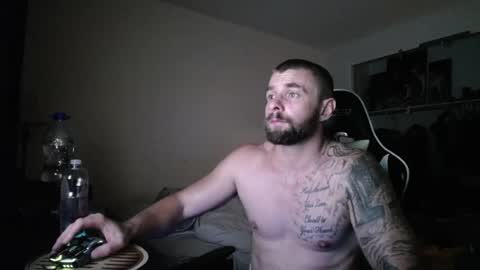 Snapshot of theufcfan_8181 chatting on 06-13-26, 05:38 troy online show from 06-13-26, 05:38