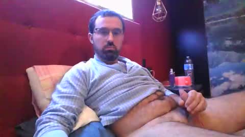 Carlos1990 online show from 12-17-25, 03:12