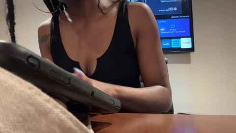 Sapphire the Vixen online show from 04-15-26, 11:38