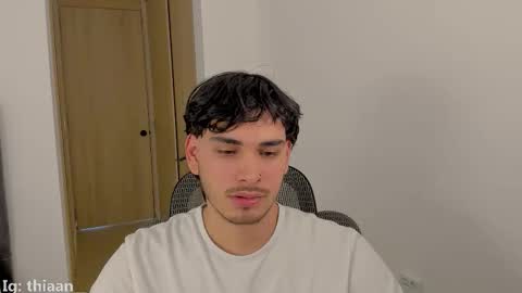 thiaan__ online show from 10-25-25, 07:41