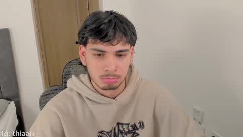 thiaan__ online show from 11-04-25, 02:32