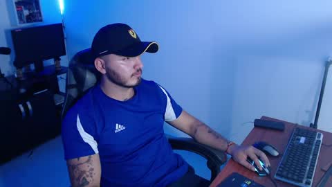 Snapshot of thiago_420 chatting on 05-20-26, 01:01 thiago_420 online show from 05-20-26, 01:01
