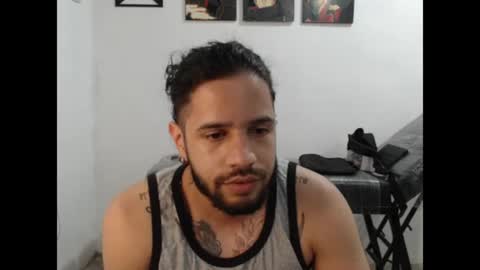 Snapshot of thiago_balconee chatting on 07-05-26, 02:29 Thiago balconee online show from 07-05-26, 02:29