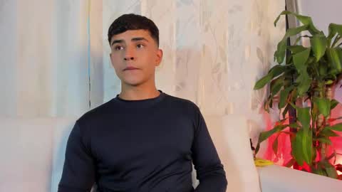 Snapshot of thiago_connor21 chatting on 02-13-26, 11:12 Thiago online show from 02-13-26, 11:12