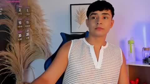 Snapshot of thiago_connor21 chatting on 06-03-26, 09:09 Thiago online show from 06-03-26, 09:09