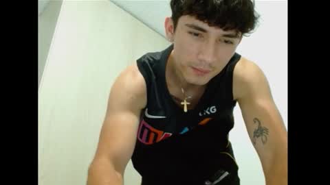 thiago_deseo69 online show from 10-18-25, 07:58