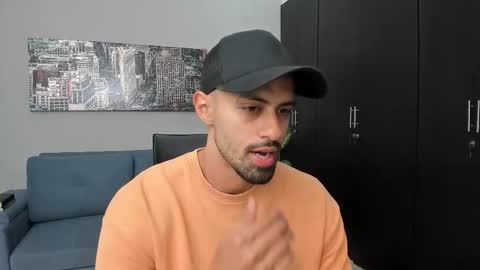 thiago_driussi online show from 10-19-25, 03:29