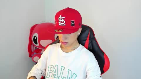 Thiago online show from 11-25-25, 01:55