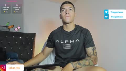 Thiago independent model online show from 10-10-25, 12:04