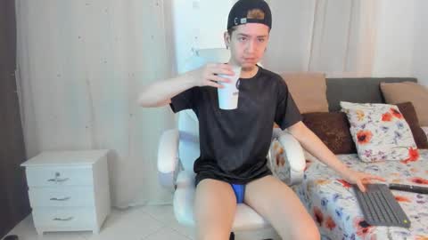 Manuel online show from 01-11-26, 04:39