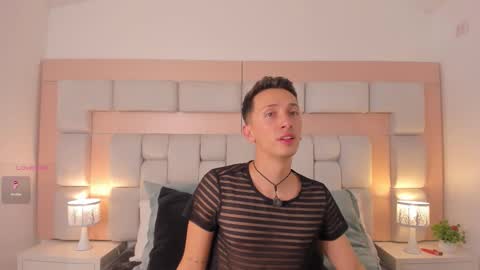 SanThiago online show from 03-17-26, 08:01