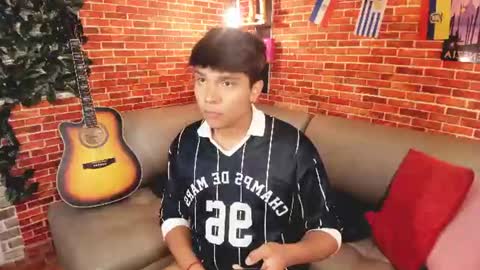 thiago online show from 07-07-26, 01:37