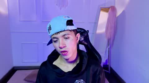 thiago_n_sam online show from 10-19-25, 10:54