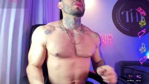 Snapshot of thiagoferrari1 chatting on 10-22-25, 01:28 thiago online show from 10-22-25, 01:28