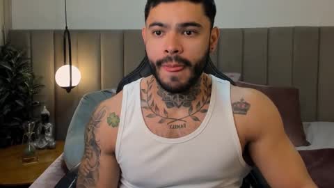 Snapshot of thiagoferrari1 chatting on 11-03-25, 10:53 thiago online show from 11-03-25, 10:53