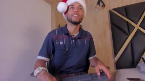 Snapshot of thiagoferreti_ chatting on 12-22-25, 03:14 ThiagoFerreti online show from 12-22-25, 03:14