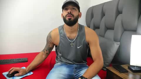 Thia Gomez online show from 03-30-26, 07:04