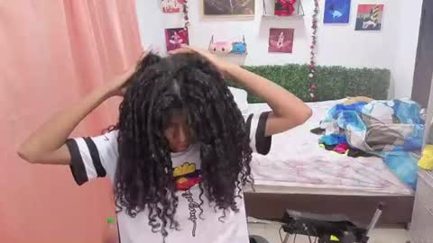 Snapshot of thiana_horny chatting on 07-18-26, 02:21 thiana_horny online show from 07-18-26, 02:21