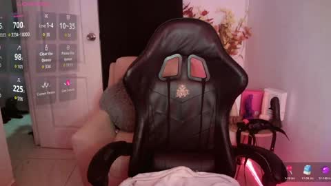 Snapshot of thiara_dor chatting on 06-20-26, 12:36 Thiara Next Stream 0211 get my social media 3 online show from 06-20-26, 12:36