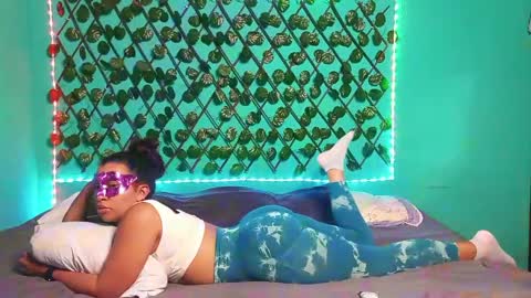 Thicc Queen The Rascal online show from 09-15-25, 02:00