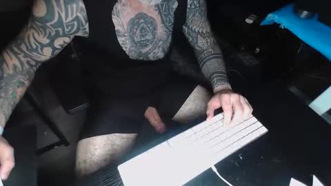 Snapshot of thicchogg chatting on 02-15-26, 08:13 thicchogg online show from 02-15-26, 08:13