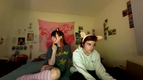 Snapshot of thick_as_fook chatting on 12-05-25, 06:33 thick_as_fook online show from 12-05-25, 06:33