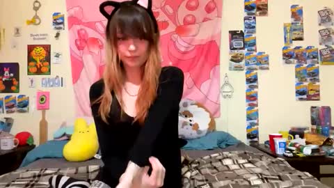 Snapshot of thick_as_fook chatting on 12-14-25, 07:58 thick_as_fook online show from 12-14-25, 07:58