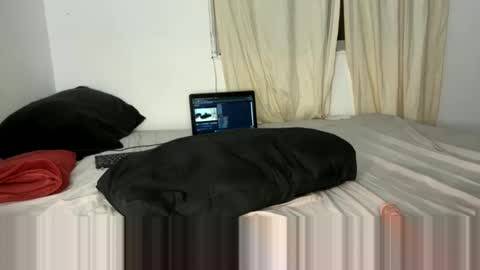 Snapshot of thick_jojo chatting on 01-27-25, 07:03 Call me Taliee online show from 01-27-25, 07:03