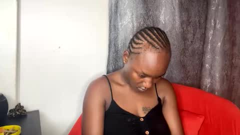 Snapshot of thick_jojo chatting on 10-25-25, 11:51 Call me Taliee online show from 10-25-25, 11:51