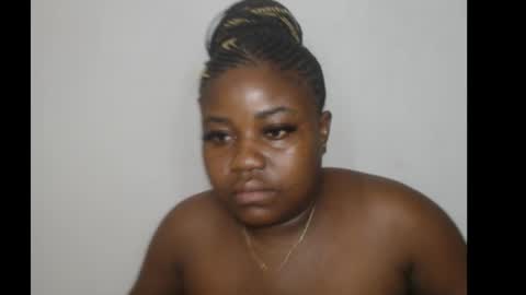 Snapshot of thickebonny7 chatting on 02-14-26, 10:45 thickebonny7 online show from 02-14-26, 10:45