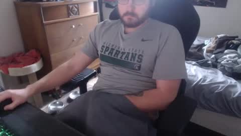 Snapshot of thickgarrett chatting on 02-13-25, 05:33 thickgarrett online show from 02-13-25, 05:33