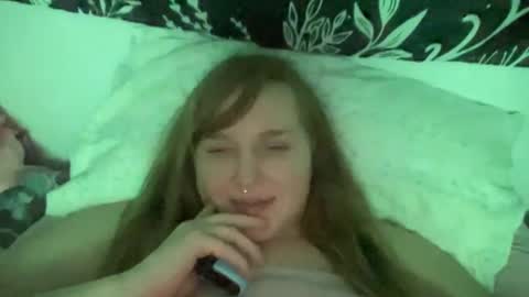 Snapshot of thickgingergoddess chatting on 02-07-25, 04:59 Ariel online show from 02-07-25, 04:59