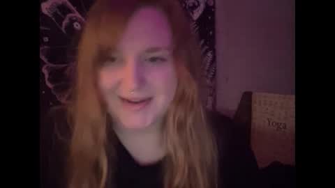 Snapshot of thickgingergoddess chatting on 02-26-25, 06:32 Ariel online show from 02-26-25, 06:32