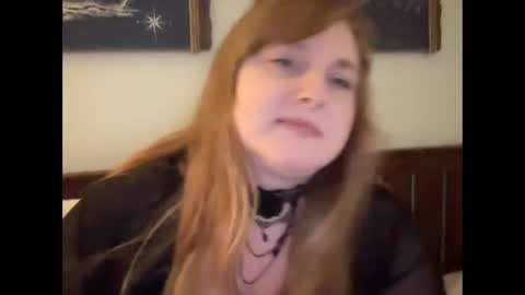 Snapshot of thickgingergoddess chatting on 03-06-25, 08:37 Ariel online show from 03-06-25, 08:37