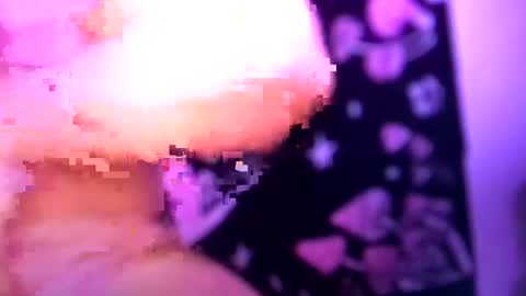 Snapshot of thickgingergoddess chatting on 10-19-25, 03:45 Ariel online show from 10-19-25, 03:45