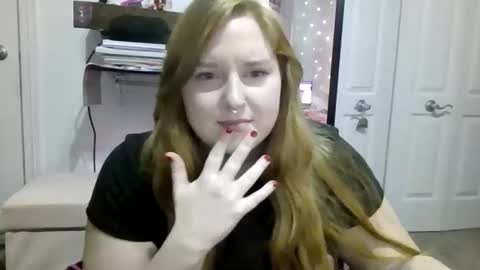 Snapshot of thickgingergoddess chatting on 11-03-25, 07:04 Ariel online show from 11-03-25, 07:04