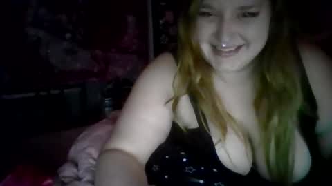 Snapshot of thickgingergoddess chatting on 11-29-25, 11:13 Ariel online show from 11-29-25, 11:13
