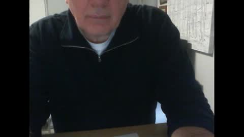Snapshot of thickmelnik chatting on 05-10-26, 02:17 James online show from 05-10-26, 02:17