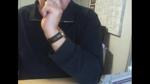 Snapshot of thickmelnik chatting on 05-11-26, 06:52 James online show from 05-11-26, 06:52