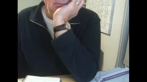 Snapshot of thickmelnik chatting on 05-11-26, 02:45 James online show from 05-11-26, 02:45