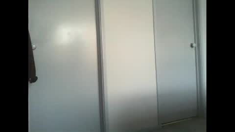 Snapshot of thickmelnik chatting on 05-16-26, 06:43 James online show from 05-16-26, 06:43